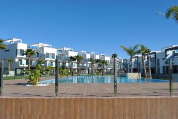 Topp lägenhet i Oasis Beach El Raso 10 Nº 074 in España Casas