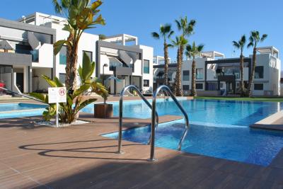 Top-Wohnung in Oasis Beach La Zenia 1 Nº 042 in España Casas